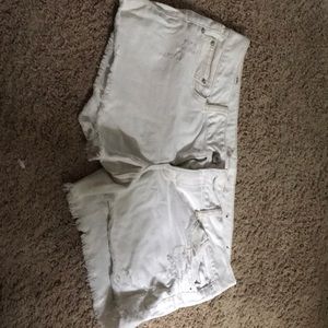 White American eagle shorts